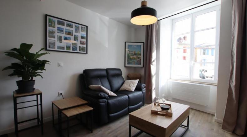 Le Saint Pierre Quartier Historique D'Oloron Sainte Marie Appartement Buitenkant foto